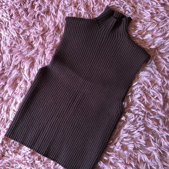 Zara Tops - Zara ribbed knit turtleneck tank